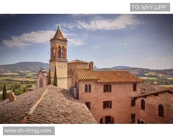 布莱克尼：探索这座迷人小镇的历史与文化魅力